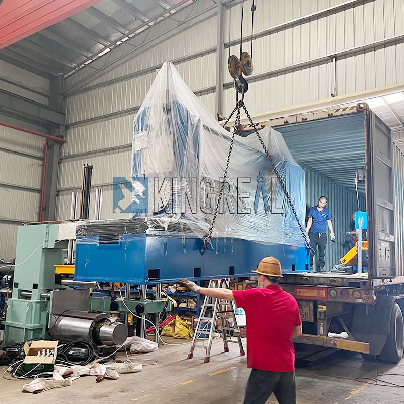 ایلومینیم سلیٹنگ مشین روس بھیج دی گئی